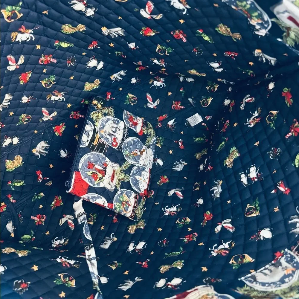 New Vera Bradley Snow Globe Large Overnight Travel Christmas Holiday Tote Bag